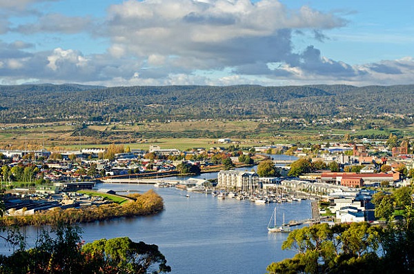 Khung cảnh xung quanh University of Tasmania